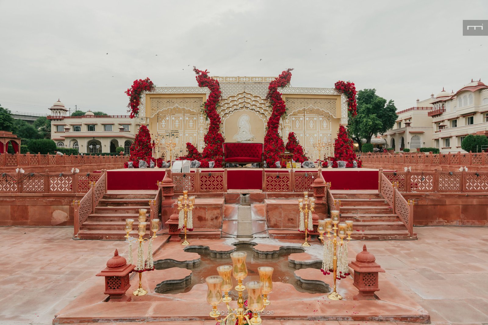 Decor & Thematic styling